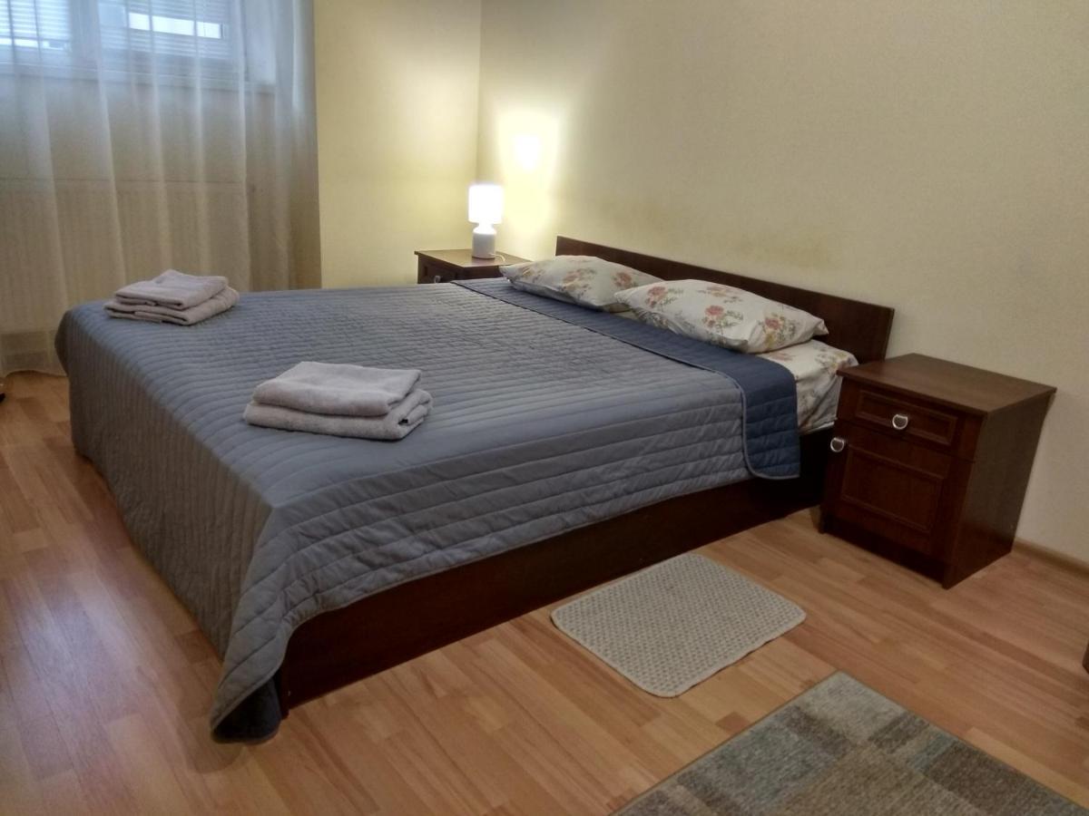 Apartments Domovik On Beregovskaya 3 Μουκάτσεβο Εξωτερικό φωτογραφία