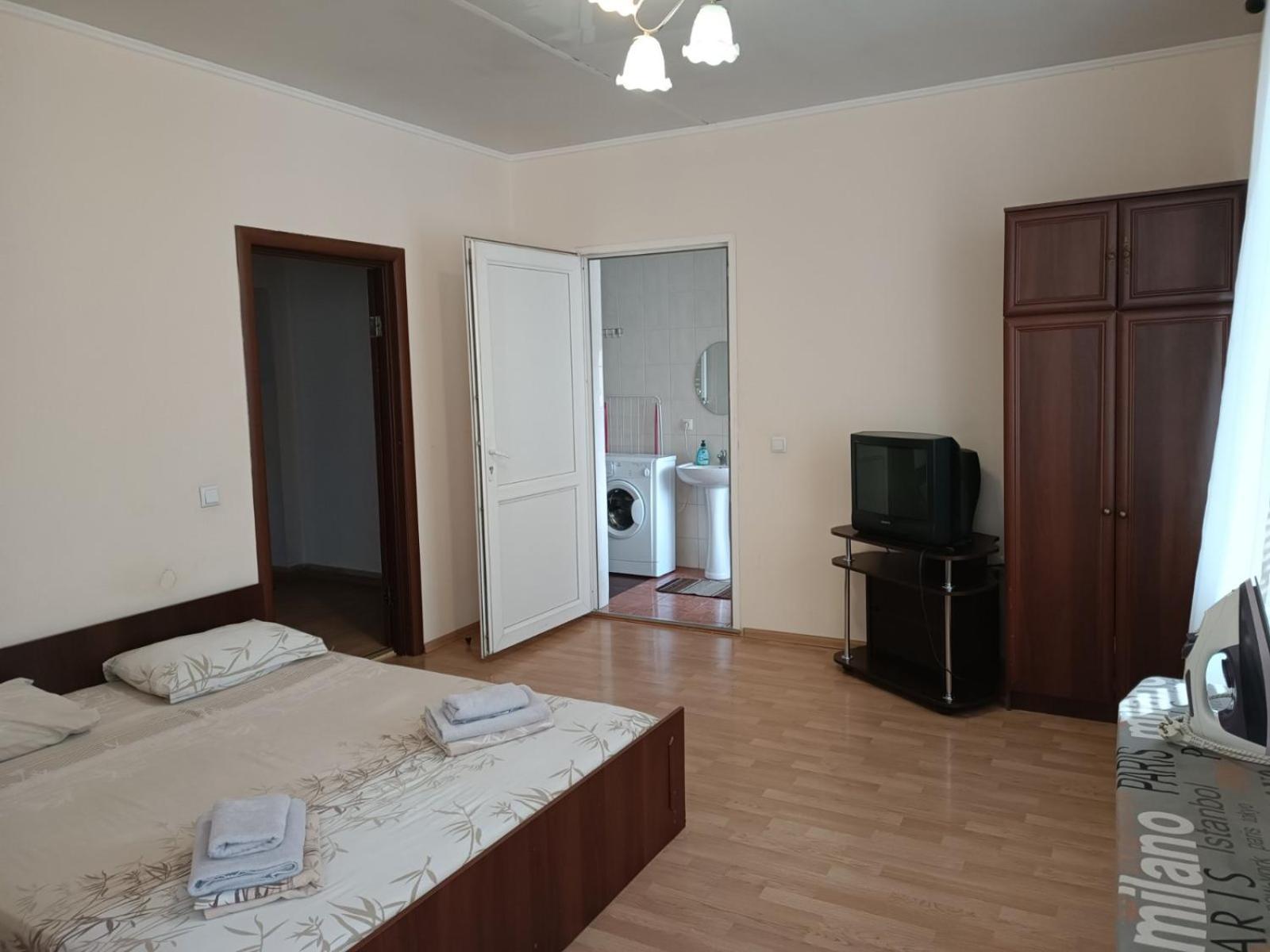 Apartments Domovik On Beregovskaya 3 Μουκάτσεβο Εξωτερικό φωτογραφία